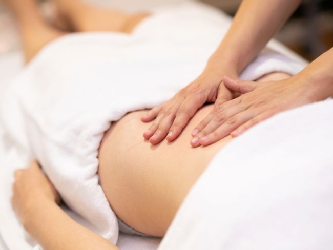 Công dụng của massage trong việc giảm mỡ bụng