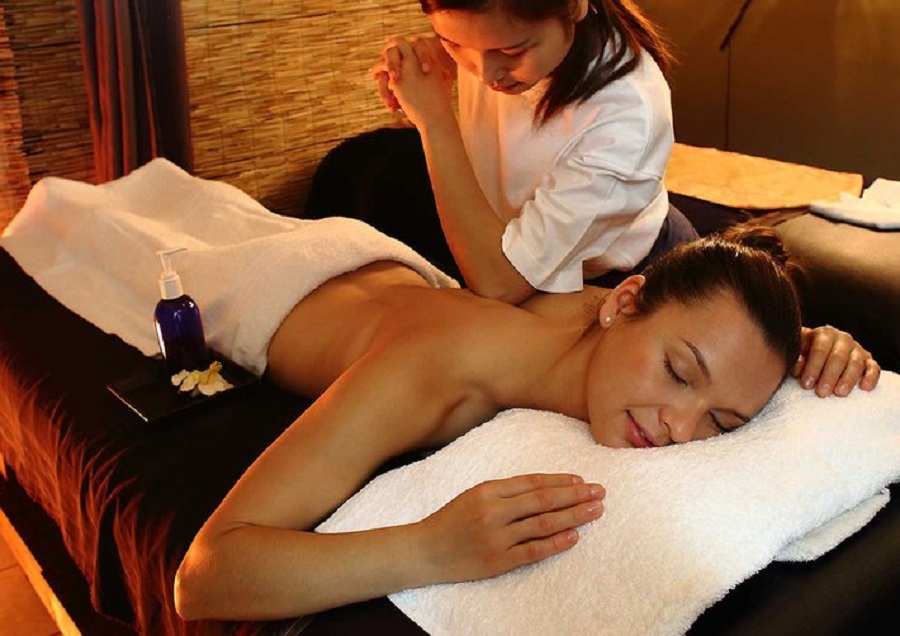 Massage body giúp cải thiện tâm trạng