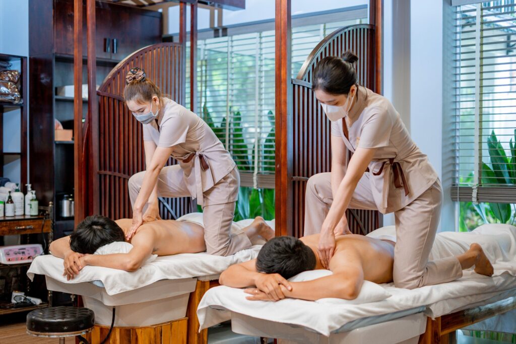 Massage Tặng Kèm Gội Đầu