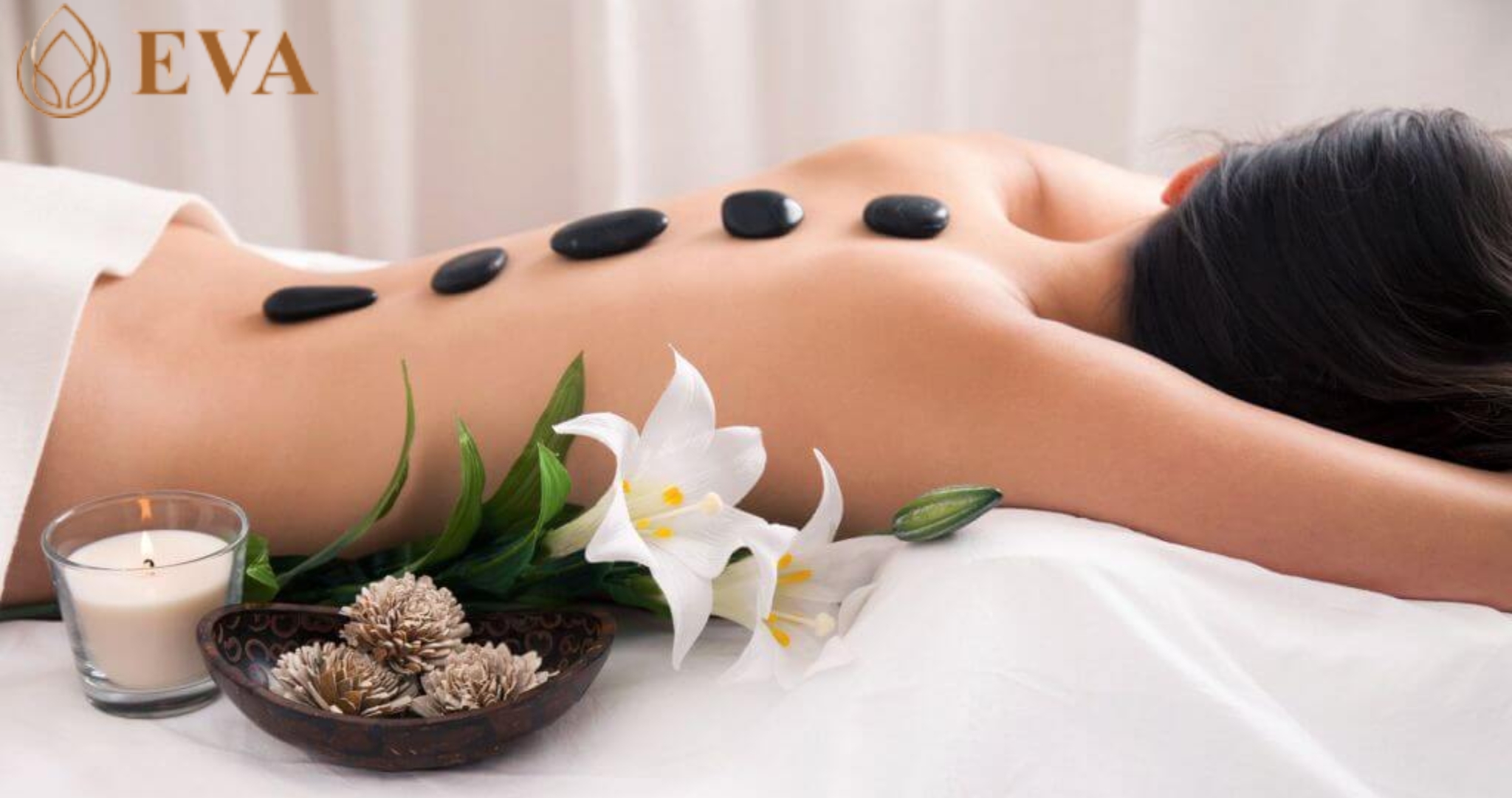 Massage đá nóng