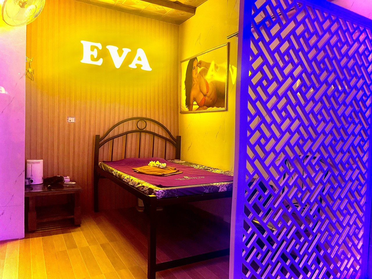 Massage khuya sau 10h Hà Nội